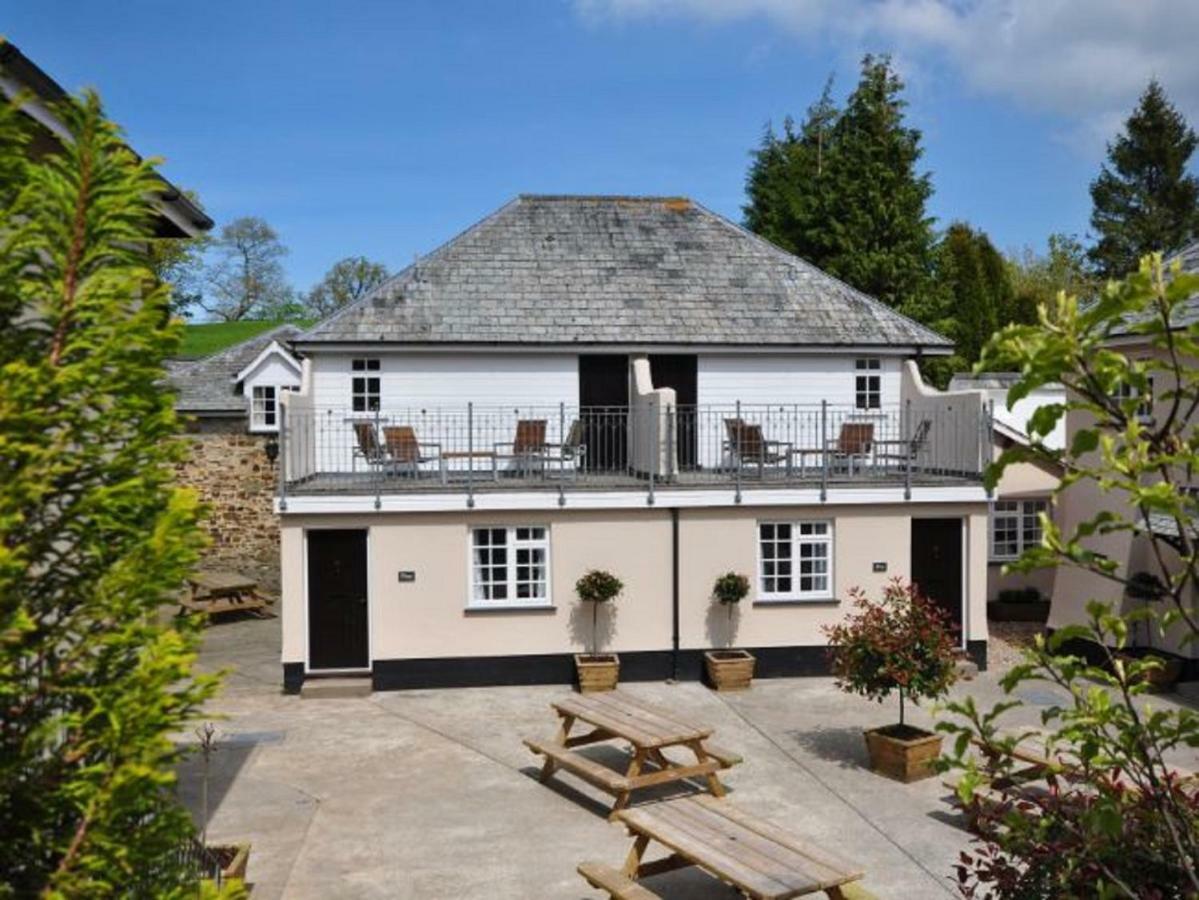 Corffe House And Holiday Cottages 반스테이플 외부 사진